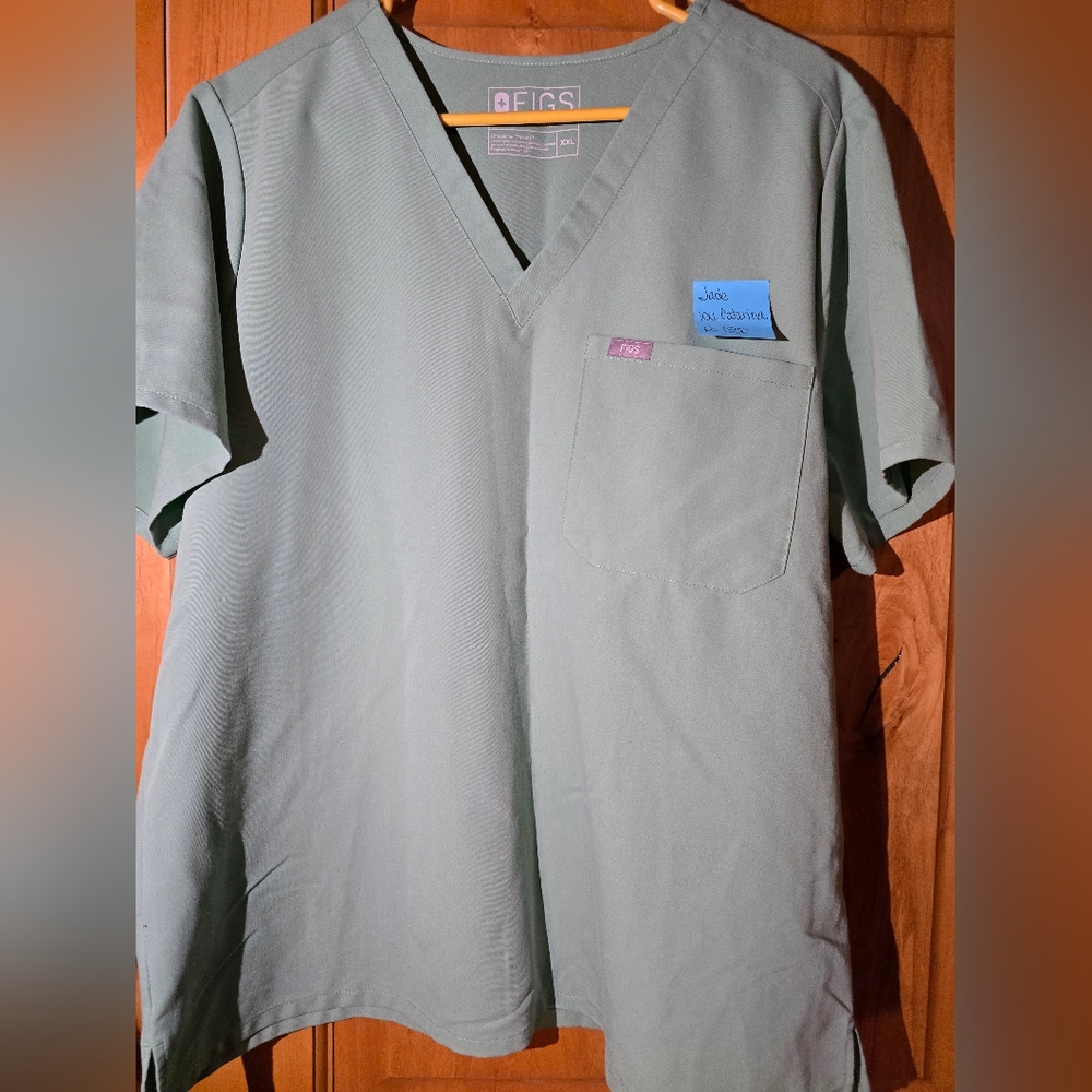 Figs XXL Jade Caterina scrub top